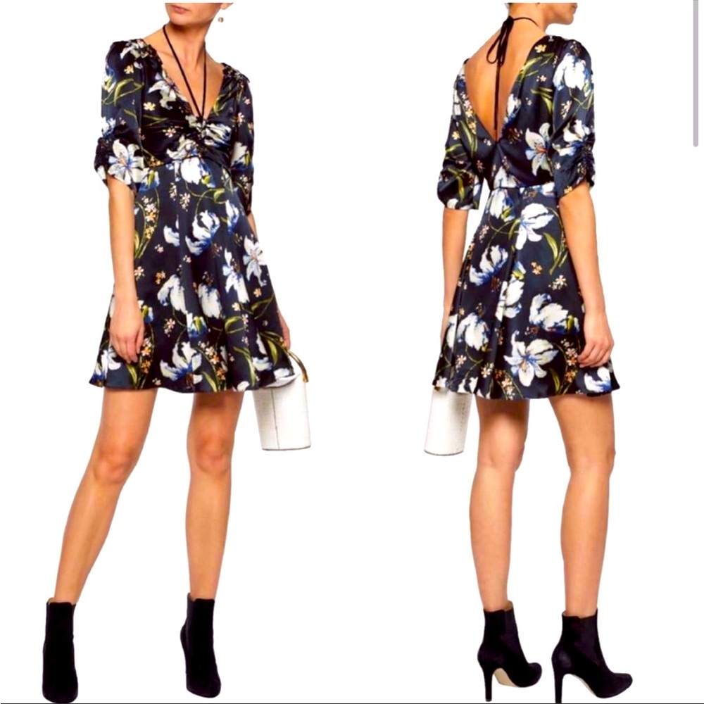 Cinq a Sept Satin Floral Silk Dress Fit Flare Ruche Half Sleeve V-neck Size 2